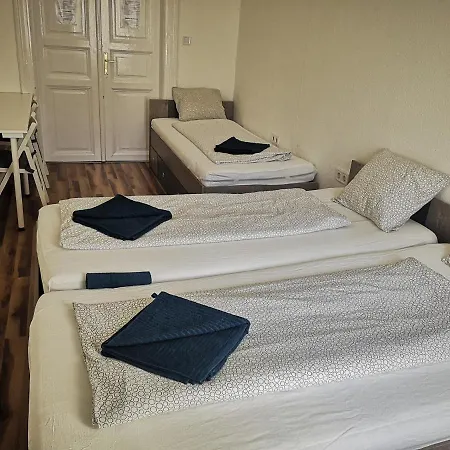 Bono Apartman Ii Guest house *