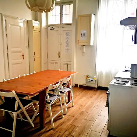 Bono Apartman Ii *